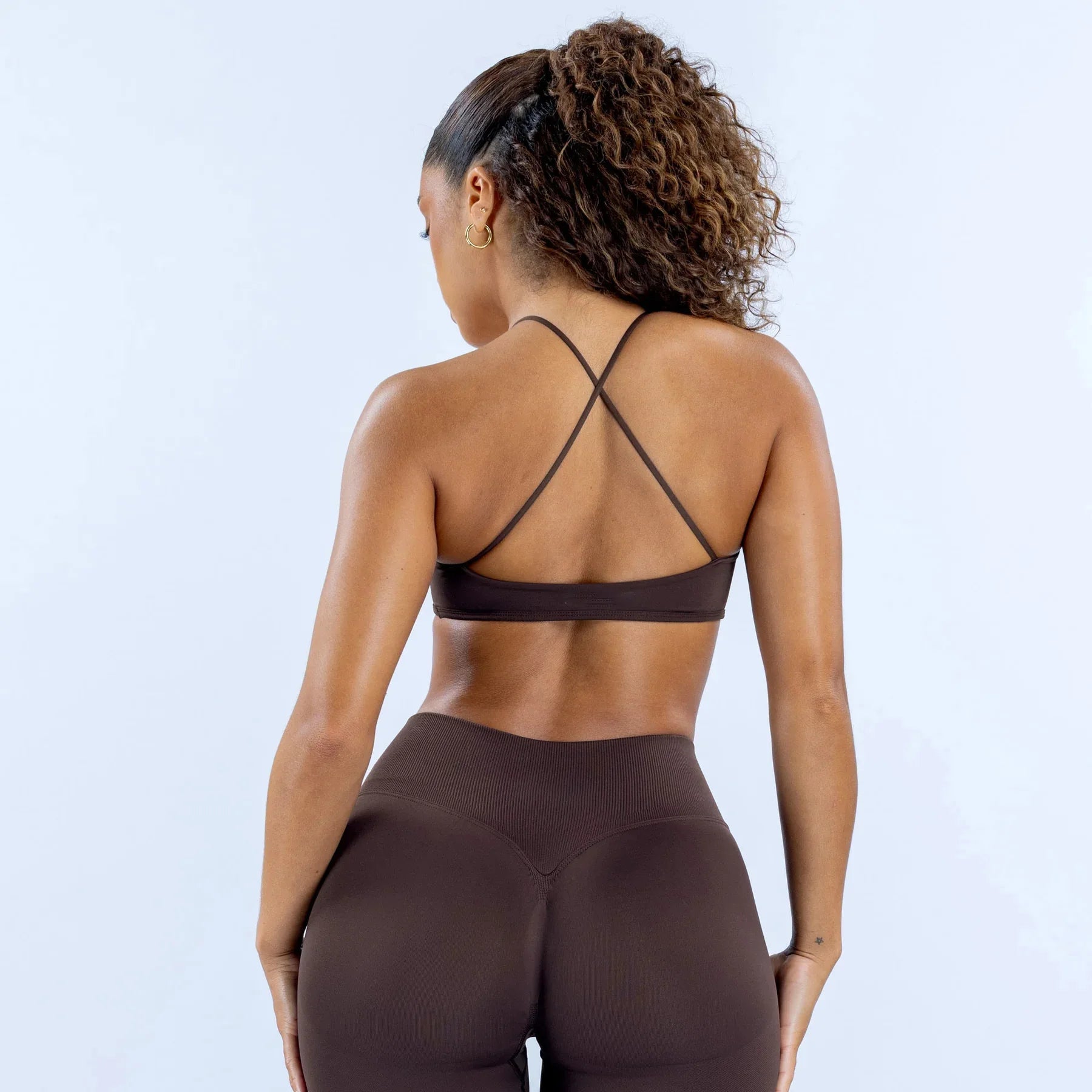 YIYI Fashion Seamless 4pcs Workout Sets for Women Cross Waist Comfortable Yoga Fitness Sets Quick Dry Gym Wears for Ladies