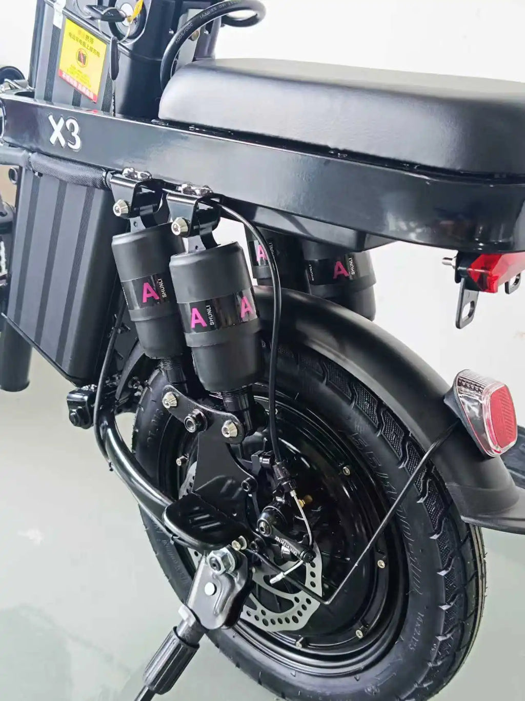 New Style Lower Price 14 Inch Electric Bicycle Smart 10-20ah 30ah 120km Range Folding Moped E-bike Retro Adult City Bike Bicycle