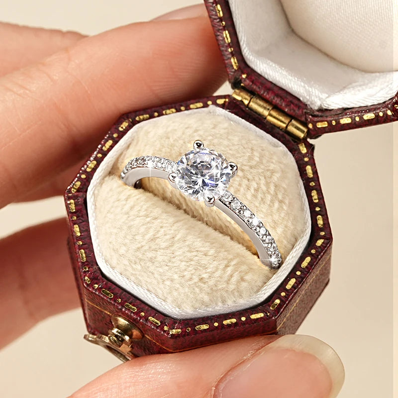 Luxury 14K Gold Filled High-Quality Copper Round Cut Moissanite Ring Four-Prong Classic Engagement Ring Jewelry for Women Gift