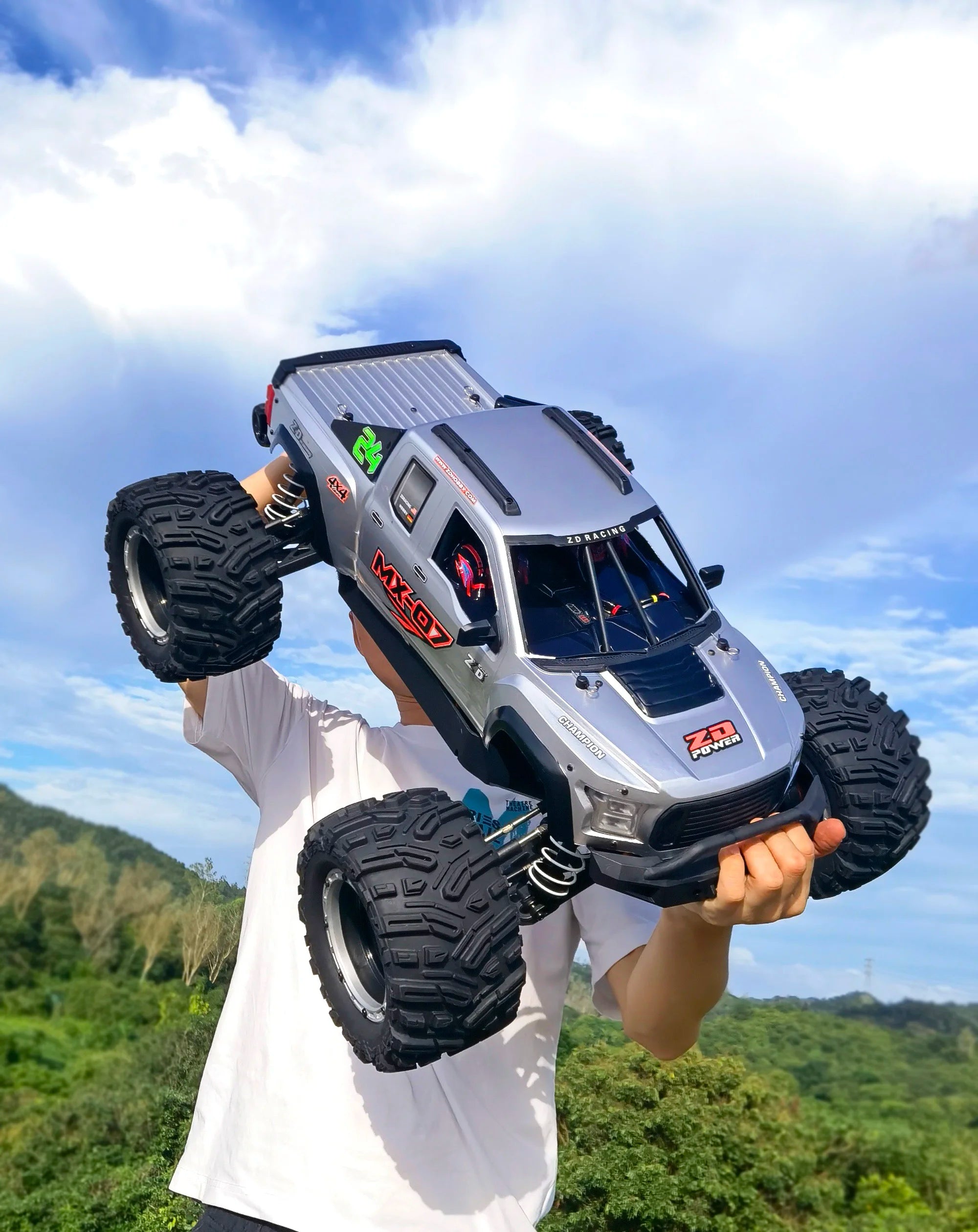 ZD Racing MX-07 2.4Ghz 1/7 4WD 4x4 Brushless Fast RC Car for Adults With 100 km High Speed Off Road Remote Control Truck Toys